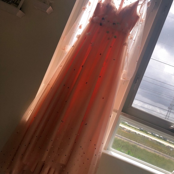 Pink floral gown🌺 - Picture 5 of 8